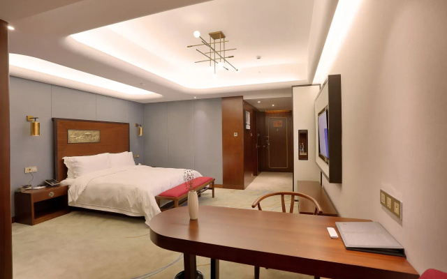 Lujia International Hotel