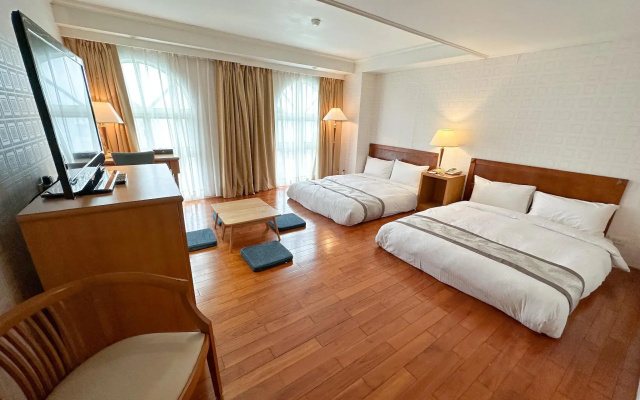 Grand Boss Hotel
