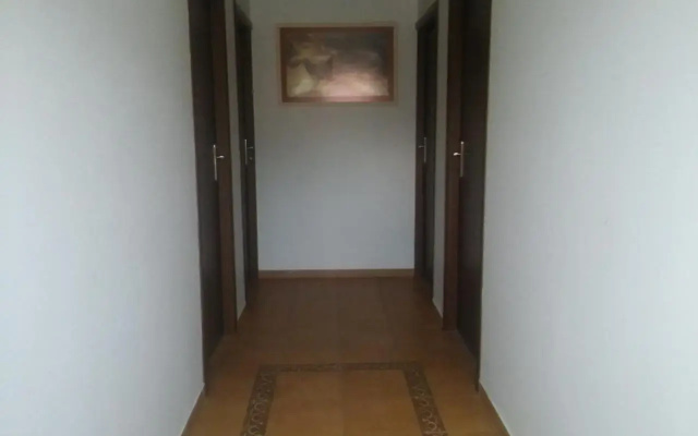 Pod Zachrypniętym Kogutem