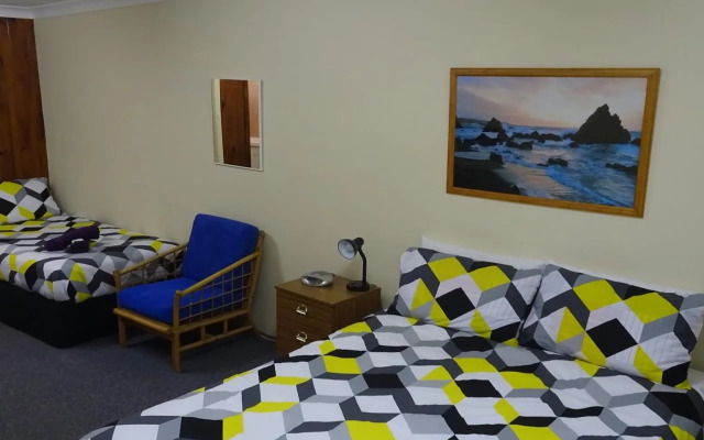 Turn-In Motel