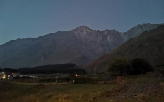 Kazbegi Twins