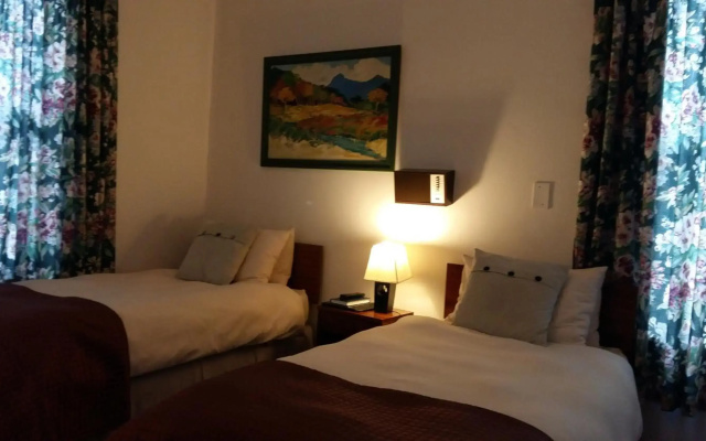 Albertinia Hotel