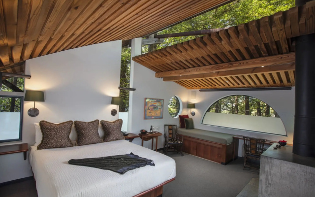 Post Ranch Inn