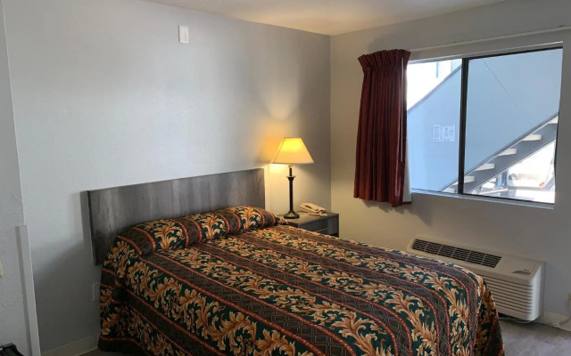 E-Z 8 Motel Old Town