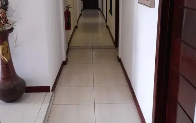Adeshie Fie Hotel