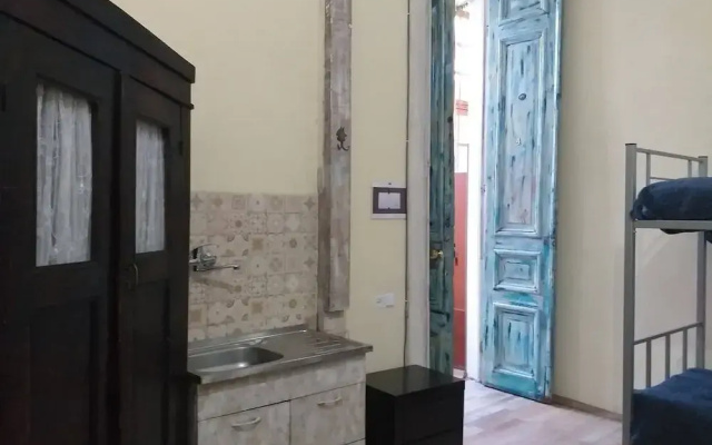 Cozy Apartment in Old Tbilisi