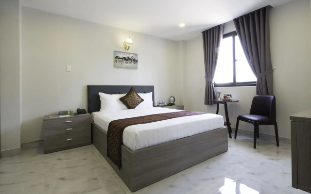 Green Star Hotel
