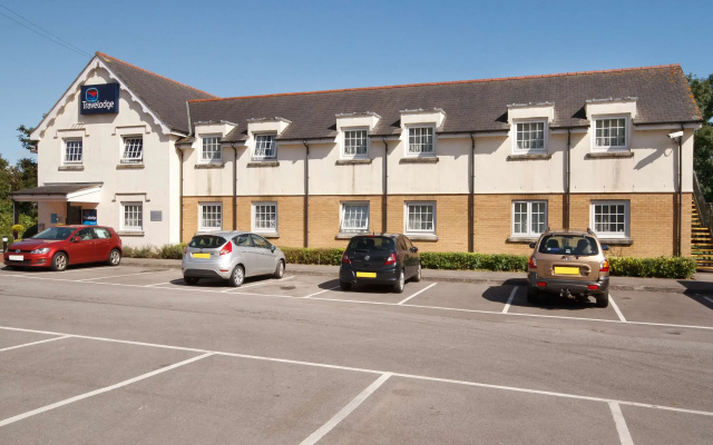 Travelodge Cardiff Airport