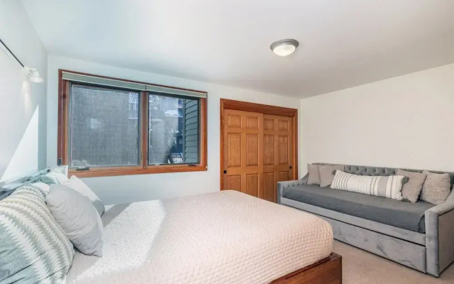 Telluride Lodge 329 2 Bedroom Condo