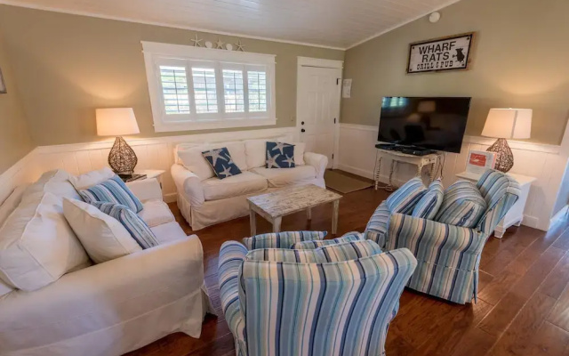 Cabana Breeze Apartment 4