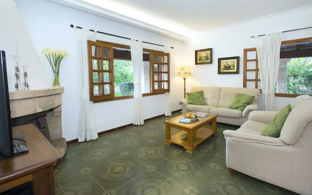 Villa March