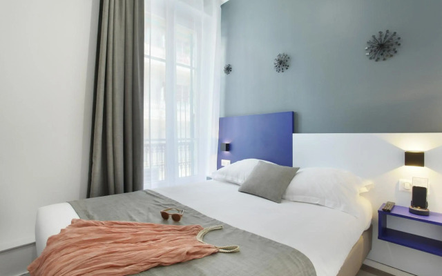 The Alcove Hotel