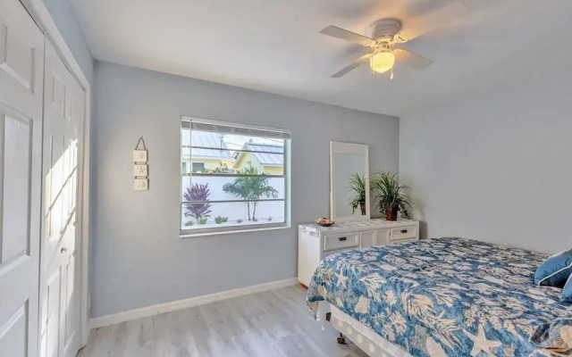 Royal Blue Downtown-gulfport-heated Pool