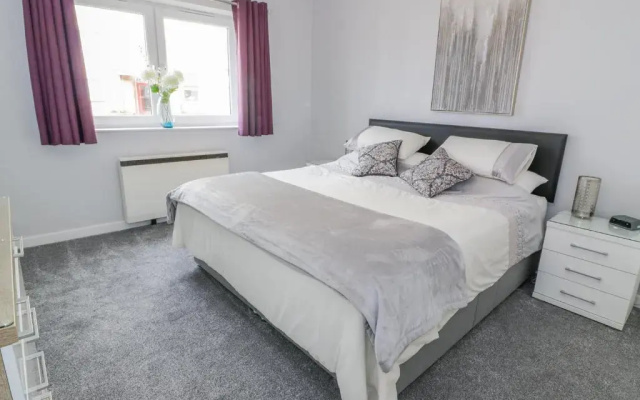 30 Castlebay Court, Largs