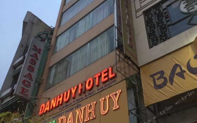 Danh Uy Hotel вид на фасад