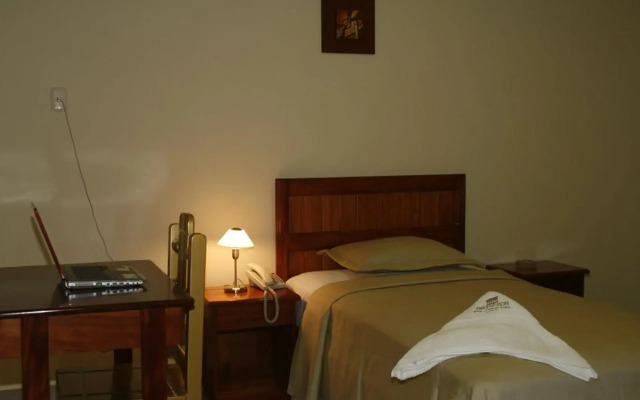 Parthenon Hotel y Eventos