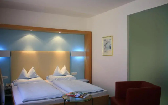 Dom Hotel