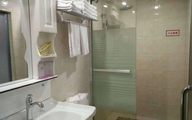 Jiujiu Express Hotel (Lishui People's Hospital Branch)