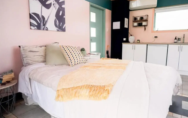 The Quarters Ocean-View Chalet (Adults Only)