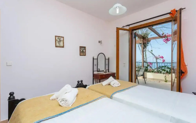 Maroulas Villas Collection