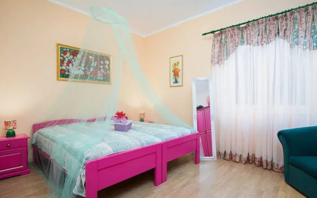 Alluring Apartment in Medulin near Beach
