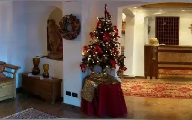 Hotel Meida