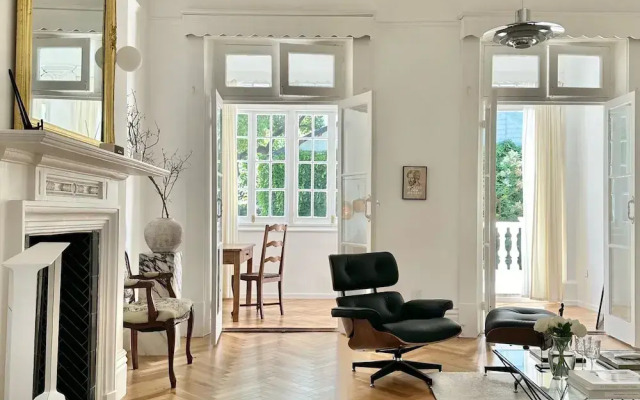 Shanghai Hills& Art Suite 16