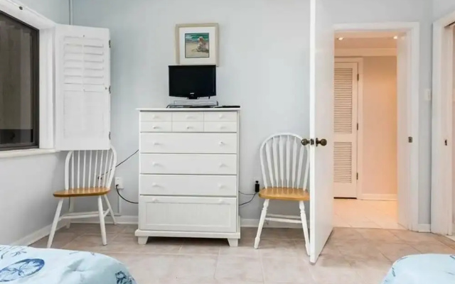 Shipwatch D-601 by Meyer Vacation Rentals