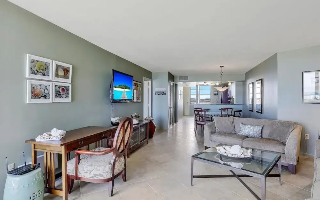 South Seas Tower 2-701