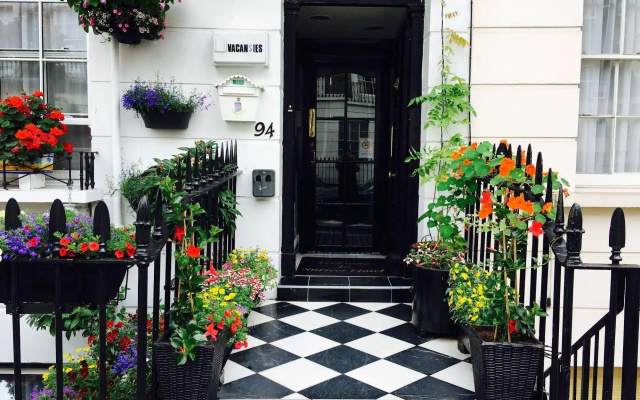 Surtees Hotel