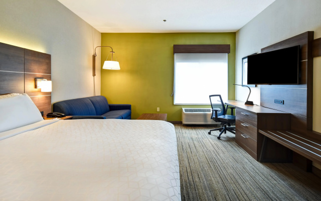 Holiday Inn Express Newport North - Middletown by IHG