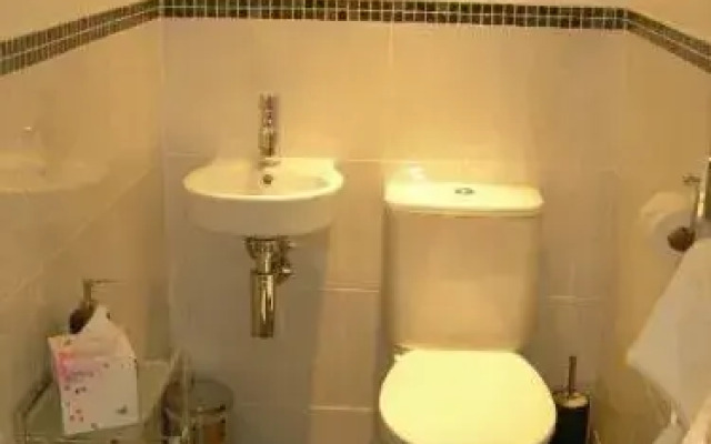 Appletree Guest House