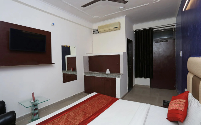 OYO 14919 Hotel Airport Vatika