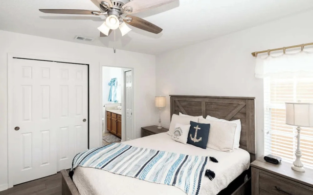 Sunrise Oasis Resort Home for 10!