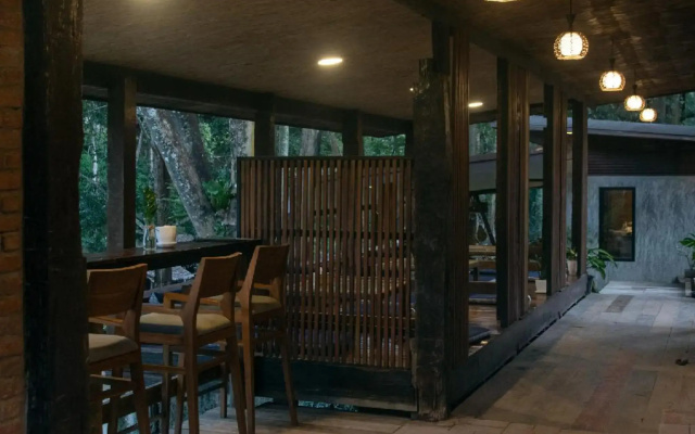 Tawan Riverside - Elephant Resort