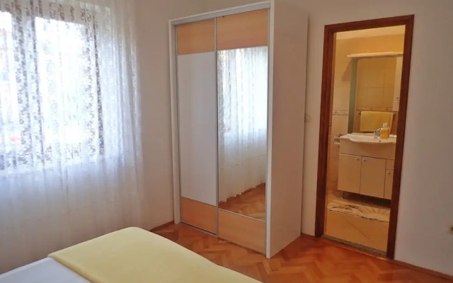 Apartments Sidro-by the sea