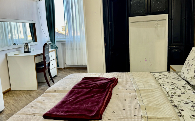 Guest rooms · Tbilisi — photo 34