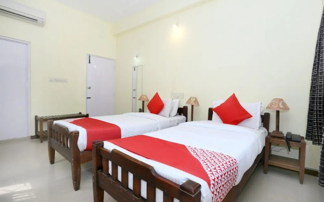 OYO 24617 Urban Spice Service Apartment