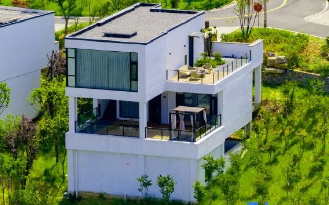Yixing InLong  Lingshang Holiday House