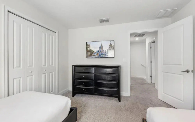 8917 Stinger Drive