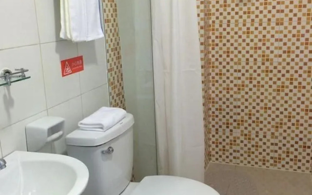 Home Inn Chengdu New City Square Tongjinqiao
