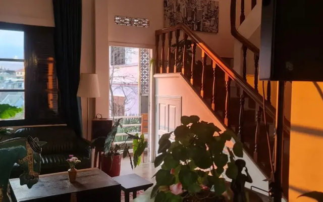 Pha Boutique House