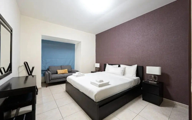 Manzil - Spacious 1BR with Marina Views