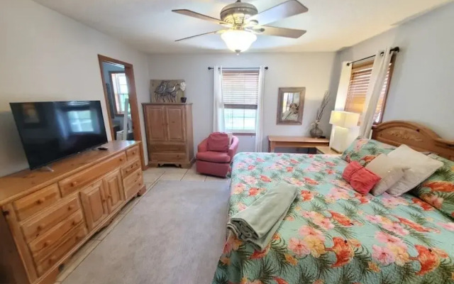 Beach Blossum 3 Bedroom Home