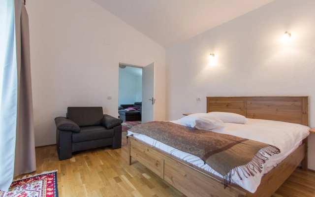 Ana Bed and Breakfast