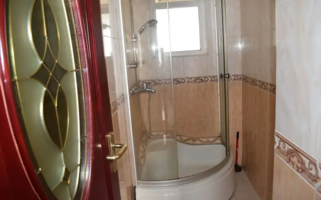 Bustani Apartment