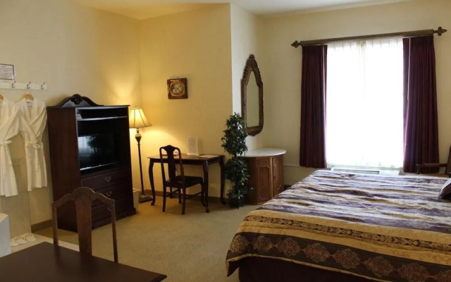 Silverland Inn and Suites