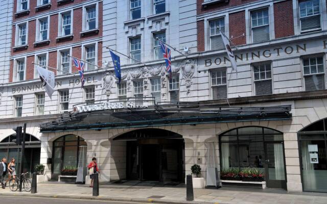 Отель DoubleTree by Hilton London – West End вид на фасад
