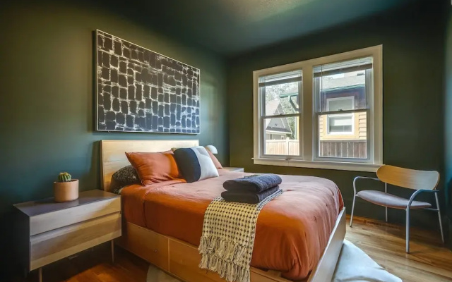 Pet-friendly Saint Paul Rental Near Downtown!