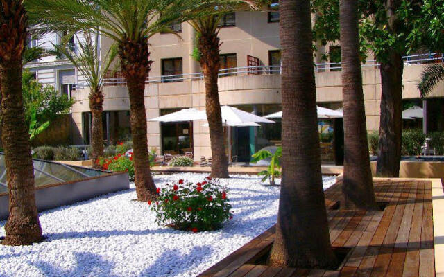 Nice Fleurs Apart'hotel